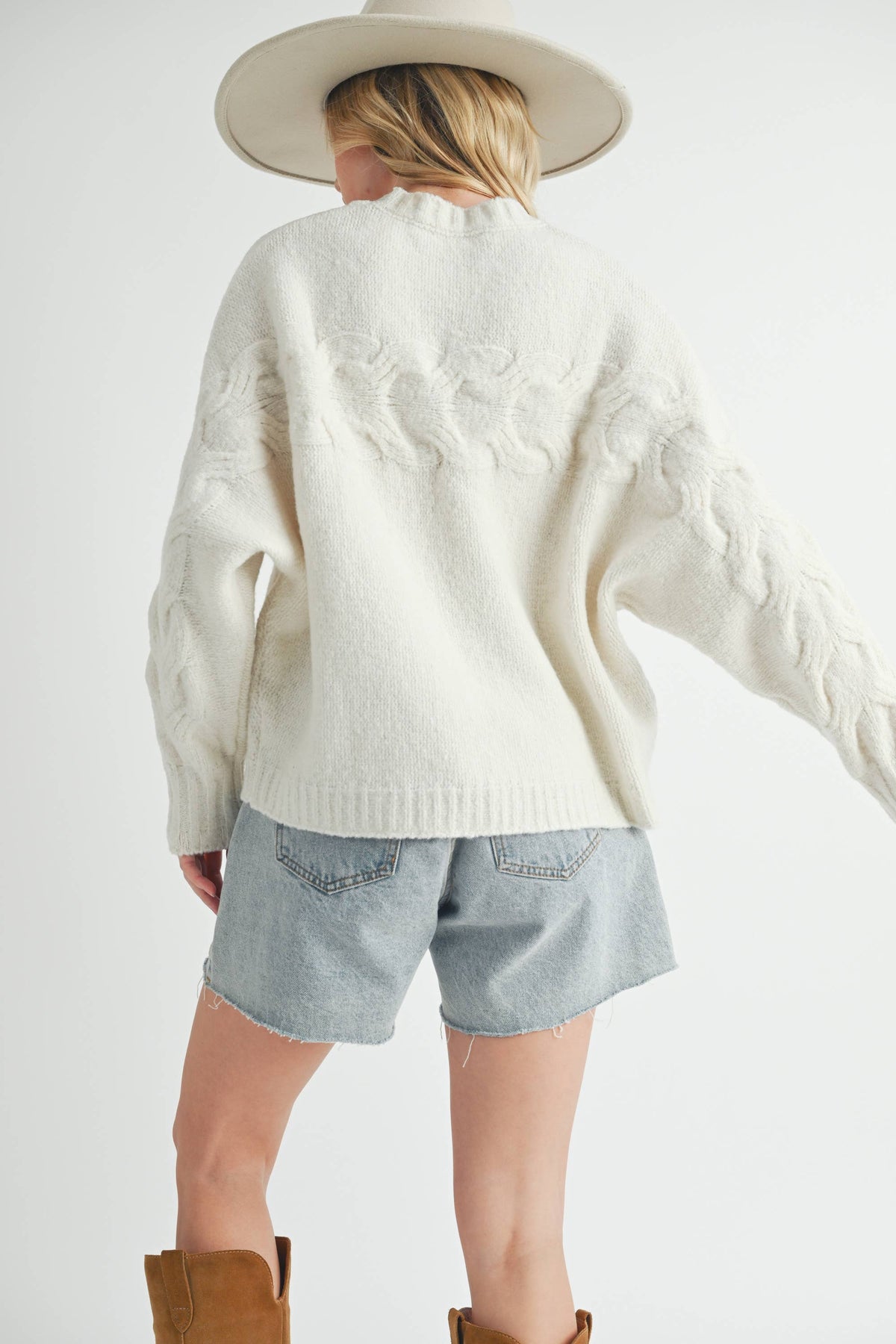 AEIMI & Co Elaine Sweater - East Coast Classy